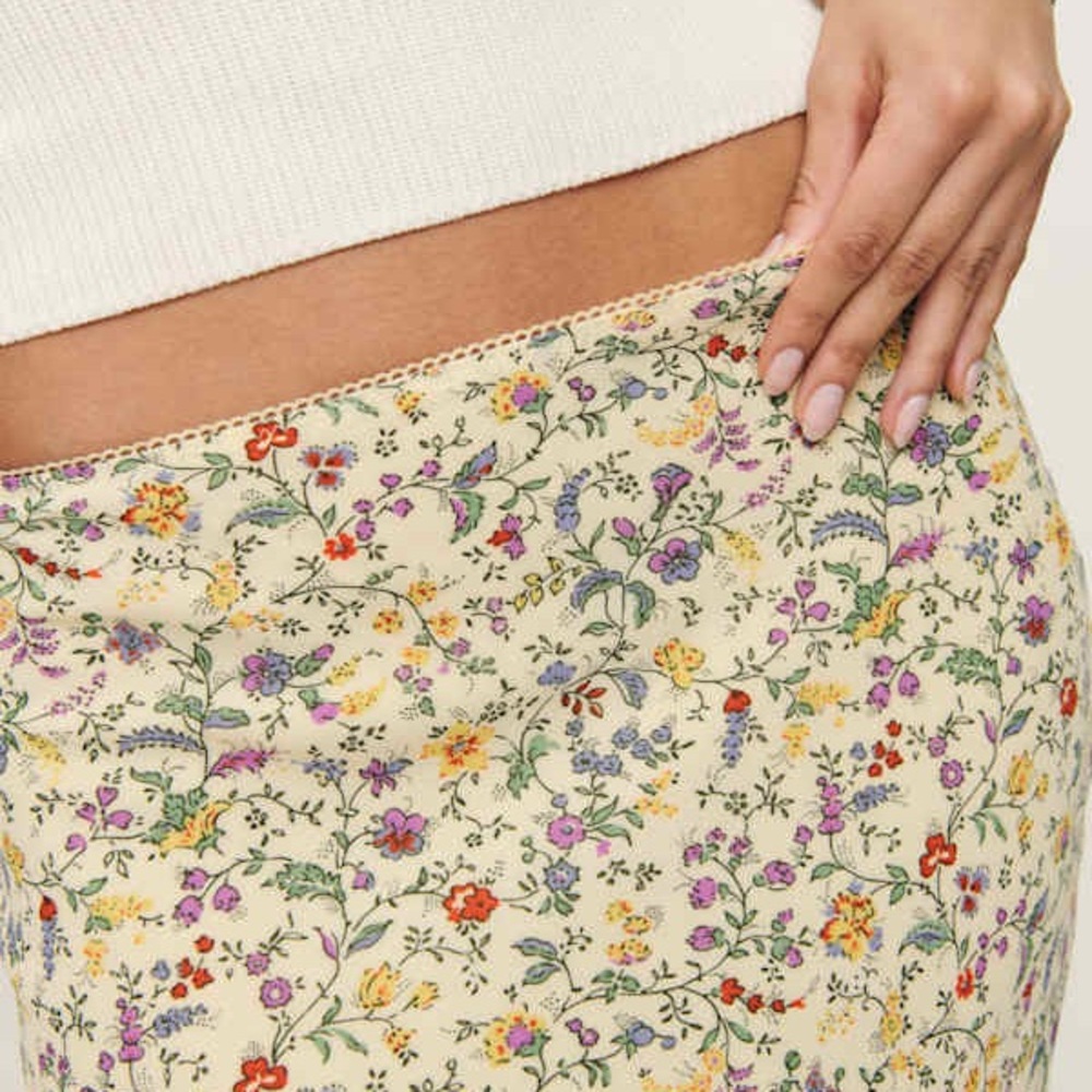 NWT Reformation Layla Midi Skirt - Print Yasmeen - Picture 2 of 6